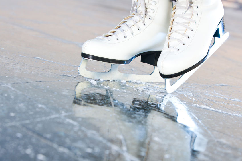 Débuter le patin à glace avec les bons matériels